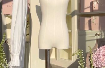 [🆕🇻🇳] LAGOM – A local brand in Viet Nam! We create styles for beautiful queens 👕 Top1Fashion 👗   𝑯𝒂𝒚𝒐𝒐𝒏 𝑫𝒓𝒆𝒔𝒔 – Vẻ đẹp của sự tinh khôi
, shares-4✔️ , likes-50❤️️ , date-2024-04-25 15:00:19🇻🇳🇻🇳🇻🇳📰🆕