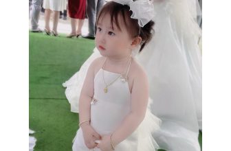 [🆕🇻🇳]  HANA STORE – Quần áo trẻ em 🧑‍🧒❤️️👶⭐️ 𝐏𝐑𝐈𝐍𝐂𝐄𝐒𝐒 𝐃𝐑𝐄𝐒𝐒
Gửi nàng công chúa nhỏ chút điệu đà xinh xắn trong siêu phẩm nhà Hana . Con yêu thật lộng lẫy  trong trẻo ngọt ngào, thiết kế tay bồng mềm  , shares-1✔️ , likes-18❤️️ , date-2024-04-13 19:30:34🇻🇳🇻🇳🇻🇳📰🆕