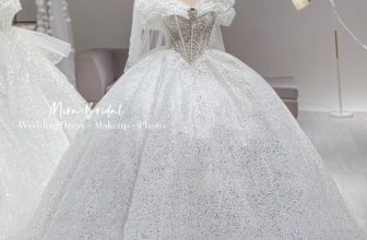 [🆕🇻🇳] Mira Bridal – Cho thuê váy cưới , áo dài 🤵🏻 Top1Wedding 👰🏻  𝐾ℎ𝑜̂𝑛𝑔 𝑝ℎ𝑎̉𝑖 𝑚𝑢̀𝑎 ℎ𝑜𝑎 ℎ𝑜𝑎 𝑘ℎ𝑜̂𝑛𝑔 𝑛𝑜̛̉
𝑁ℎ𝑢̛𝑛𝑔 𝑚𝑎̣̆𝑐 𝑣𝑎́𝑦 đ𝑒̣𝑝 𝑐ℎ𝑎̆́𝑐 𝑐ℎ𝑎̆́𝑛 𝑥𝑖𝑛ℎ
====================================
𝐀𝐝𝐝: 𝐓𝐚̂̀𝐧𝐠 𝟑_𝟒𝟕 𝐕𝐨̃ 𝐕𝐚̆𝐧 𝐃𝐮̃𝐧𝐠_Đ𝐨̂́ , shares-0✔️ , likes-3❤️️ , date-2024-05-16 17:00:38🇻🇳🇻🇳🇻🇳📰🆕