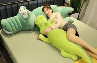 [🧸️🇻🇳] Vương Quốc Gấu Bông – Shop chuyên quà tặng gấu bông cao cấp 🎈Top1Toys🧸️  Cá sấu ngáo siêu cute
Chiếc gấu bông cá sấu ngáo vô cùng phù hợp với việc thay thế chiếc gối quen thuộc trong căn phòng của bạn. Với chất liệu mềm mịn phù  , shares-0✔️ , likes-3❤️️ , date-2024-04-16 23:07:38🇻🇳🇻🇳🇻🇳📰🆕