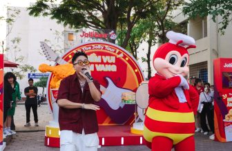 [🆕🇻🇳] Jollibee Vietnam – Gà rán Jollibee nổi tiếng khắp nơi vì chất lượng và đảm bảo vệ sinh 🍔 Top1Food 🍜 The Jolly Tour vừa mang đến “cơn lốc” niềm vui và những giai điệu sôi động từ HURRYKNG, Pháp Kiều, 24k.Right đến OgeNus được ghi nhận tại 6 trường Đại Học  , shares-7✔️ , likes-124❤️️ , date-2024-04-13 00:41:55🇻🇳🇻🇳🇻🇳📰🆕