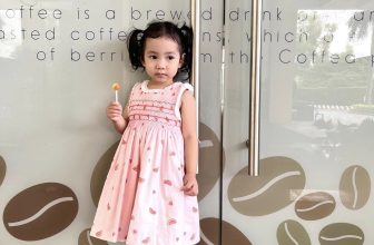 [🆕🇻🇳] Sally’s House – Thời trang cao cấp dành cho bé gái 🧑‍🧒❤️️👶⭐️ Đầm smock thêu tay cho bé gái. Hoạ tiết dưa hấu đáng iu.
Chất liệu: linen sợi tự nhiên mềm mát bên trong có lót boil mềm, giấu đường may an toàn da bé.
Si , shares-1✔️ , likes-3❤️️ , date-2024-05-05 19:35:26🇻🇳🇻🇳🇻🇳📰🆕