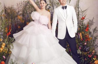 [🆕🇻🇳] TRIEU CUONG STUDIO 🤵🏻 Top1Wedding 👰🏻  Kể câu chuyện tình yêu thơ mộng qua Concept Hoa Tươi lãng mạn của Trieu Cuong StudioViệc chụp ảnh cưới với những concept nhẹ nhàng, thơ mộng luôn là nhữn , shares-0✔️ , likes-9❤️️ , date-2024-05-04 20:19:17🇻🇳🇻🇳🇻🇳📰🆕