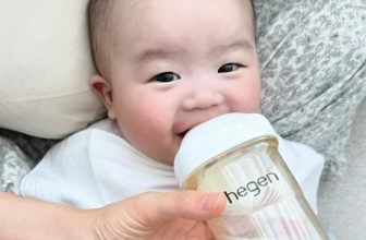 [🆕🇻🇳]  HALLO SHOP MẸ VÀ BÉ Tp.HCM – Phụ Kiện Mẹ và Bé 🧑‍🧒❤️️👶⭐️  𝑵𝒖́𝒎 𝒕𝒊 𝒃𝒊̀𝒏𝒉 𝒔𝒖̛̃𝒂 𝑯𝒆𝒈𝒆𝒏 𝒔𝒊𝒆̂𝒖 𝒎𝒆̂̀𝒎, 𝒎𝒐̂ 𝒑𝒉𝒐̉𝒏𝒈 𝒏𝒉𝒖̛ 𝒃𝒂̂̀𝒖 𝒏𝒈𝒖̛̣𝒄 𝒎𝒆̣ 𝒃𝒆́ 𝒏𝒂̀𝒐 𝒄𝒖̃𝒏𝒈 𝒎𝒆̂. 𝑴𝒐̂̃𝒊 𝒍𝒂̂̀𝒏 “𝒓𝒊𝒏𝒉” 𝒆𝒎 𝒂̂́𝒚 𝒍𝒂̀ 𝒑𝒉𝒂̉𝒊 3-4 𝒃𝒊̀𝒏𝒉.
Nhìn bình sữa  , shares-0✔️ , likes-0❤️️ , date-2024-05-10 14:12:49🇻🇳🇻🇳🇻🇳📰🆕