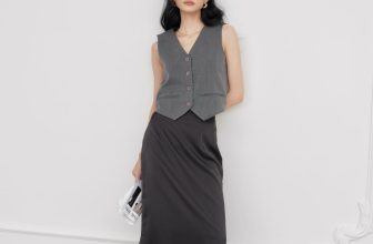 [🆕🇻🇳] Ceci Cela – Born to give you a dose of Feminine 👕 Top1Fashion 👗  𝓟𝓻𝓮𝓽𝓽𝔂 𝓲𝓷 𝓮𝓿𝓮𝓻𝔂 𝓶𝓸𝓶𝓮𝓷𝓽𝓘𝓷𝓯𝓸𝓻 𝓟𝓻𝓸𝓭𝓾𝓬𝓽𝓼
V Ghilet 0424 – 400.000 ( S/M )
Silk Skirt 0324 – 380.000 ( S/M/L )Ghé ngay cửa hàng Ceci Cela gần nhất , shares-5✔️ , likes-52❤️️ , date-2024-05-02 16:13:53🇻🇳🇻🇳🇻🇳📰🆕