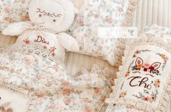 [🆕🇻🇳] 𝗹𝗮 𝗹𝗮 𝗹𝗮𝗺 – chuyên làm đồ thủ công cho mẹ và bé, cover hàng thủ công UK, US…. Và làm đồ thủ công theo yêu cầu 🧑‍🧒❤️️👶⭐️ Set chăn lam trả khách
—-
Chất Liệu:
Xô muslin 4 lớp. Chất liệu sợi bông 100% thiên nhiên, mềm mại. Với khả năng thấm hút nhanh, lành tính và an toàn v , shares-5✔️ , likes-15❤️️ , date-2024-05-06 17:17:56🇻🇳🇻🇳🇻🇳📰🆕