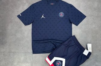 [🆕🇻🇳]  Hoàng Anh Kids 🧑‍🧒❤️️👶⭐️ Set PA.RIS về đẹp lắm ạ. Màu tím than mặc thì sạch lắm luôn nha các bác.
Sz :120-170 (23-60kg )
#có #sẵn
, shares-0✔️ , likes-3❤️️ , date-2024-05-14 00:43:40🇻🇳🇻🇳🇻🇳📰🆕