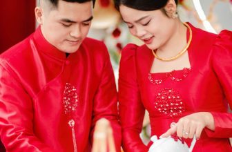 [🆕🇻🇳] Mira Bridal – Cho thuê váy cưới , áo dài 🤵🏻 Top1Wedding 👰🏻  Dưới ánh nắng mới hiện ra cầu vồng
Nhờ có anh, màu hạnh phúc mới bừng sáng
𝑩𝒓𝒊𝒅𝒆_ 𝐆𝐫𝐨𝐨𝐦 : Thanh Nga – Tiến Đạt
𝑨́𝒐 𝒅𝒂̀𝒊 : Mira Bridal
=================== , shares-0✔️ , likes-3❤️️ , date-2024-05-16 14:35:04🇻🇳🇻🇳🇻🇳📰🆕