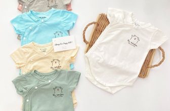 [🆕🇻🇳] Hi, embe –  Cửa hàng quần áo sơ sinh & trẻ em – Say “Hi” & Be a happy child with us :) 🧑‍🧒❤️️👶⭐️ Body cộc cập bến đủ màu rồi mẹ ơi.
Với bảng màu xinh xắn lại còn mua 4 tặng 1, ngại gì mà không làm 5 màu để thay đổi đúng k ạ
Đủ size 0-12m, mẹ thoải  , shares-3✔️ , likes-16❤️️ , date-2024-05-24 01:20:04🇻🇳🇻🇳🇻🇳📰🆕