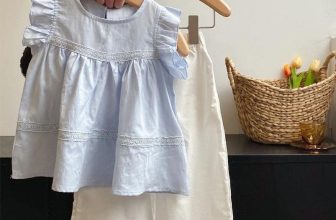 [🆕🇻🇳]  Tiệm cô Kul by Dinh Thuong luôn mang tới những sản phẩm chất lượng, đẹp mắt, theo trend 🧑‍🧒❤️️👶⭐️ Xinh xỉu chào hè! Set vừa mát vừa yêu lại còn sang chảnh, tiểu thư. Áo thô cotton mềm mát mix ren xịn sò. Quần kaki mềm đẹp dáng ống rộng cực sành điệu. Tô , shares-1✔️ , likes-2❤️️ , date-2024-05-26 03:01:24🇻🇳🇻🇳🇻🇳📰🆕