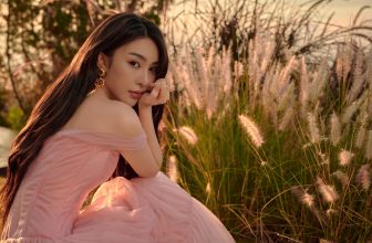 [🆕🇻🇳] Joséphine 👕 Top1Fashion 👗  𝑯𝒆𝒓 𝒃𝒆𝒂𝒖𝒕𝒚 𝒊𝒔 𝒍𝒊𝒌𝒆 𝒂 𝒈𝒆𝒏𝒕𝒍𝒆 𝒎𝒆𝒍𝒐𝒅𝒚 𝒕𝒉𝒂𝒕 𝒔𝒐𝒐𝒕𝒉𝒆𝒔 𝒕𝒉𝒆 𝒔𝒐𝒖𝒍Cùng 𝐉O𝐒É𝐏H𝐈N𝐄 chứng kiến sự lên ngôi của một kiệt tác thời trang, 𝑨𝒏𝒈𝒆𝒍𝒊𝒏𝒂 𝒅𝒓𝒆𝒔𝒔 nổi bật với gam , shares-20✔️ , likes-15K❤️️ , date-2024-05-17 19:23:44🇻🇳🇻🇳🇻🇳📰🆕