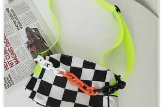 [🆕🇻🇳] Moana Fashion – Quần áo trẻ em 🧑‍🧒❤️️👶⭐️  Túi đeo chéo mix đồ cho bé siêu ngầu   Túi chất dù đeo ngang hay đeo chéo cũng xinh, bé đeo mang đồ bên mình rất tiện   140k Mời ba mẹ inbox ạ!!
, shares-0✔️ , likes-2❤️️ , date-2024-06-03 15:24:22🇻🇳🇻🇳🇻🇳📰🆕