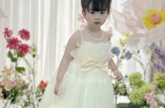 [🆕🇻🇳] Xưởng May An Kids  (Tiệm May T-P) – chuyên hàng thiết kế đầm váy trẻ em 🧑‍🧒❤️️👶⭐️ Eo xinh như này mà có 190k miễn ship thôi á . Quá đáng iu
, shares-0✔️ , likes-23❤️️ , date-2024-05-28 03:13:55🇻🇳🇻🇳🇻🇳📰🆕