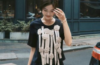 [🆕🇻🇳] H’allure – “If you’re an open book, there’s no allure.” – Alexander McQueen 👕 Top1Fashion 👗  𝐇𝐀𝐍𝐃𝐖𝐎𝐑𝐊 𝐇𝐎𝐔𝐑𝐒 Ever wonder how long it takes to make those handmade flowers? 2-3 hours per piece, and that’s not counting the rest.
Inbox để được tư vấn  , shares-0✔️ , likes-46❤️️ , date-2024-06-01 16:11:41🇻🇳🇻🇳🇻🇳📰🆕