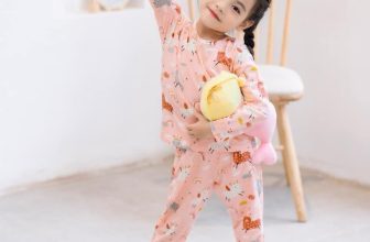 [🆕🇻🇳] LITIBABY Hồ Chí Minh 😎❤️️⭐️  Bộ dài cho bé mặc ngủ điều hòa hay thời tiết mưa lạnh lạnh  Chất thun cotton mặc thoáng khí, ko bí bách khó chịu ạ. Hình in bền đẹp giặt máy ko lo nhen Mu , shares-0✔️ , likes-7❤️️ , date-2024-05-21 20:33:07🇻🇳🇻🇳🇻🇳📰🆕