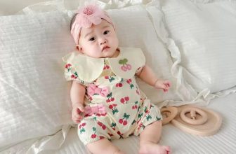 [🆕🇻🇳] Min’s – Baby & Kid shop – Bán và nhận oder các mặt hàng quần áo, phụ kiện trẻ em trên TAOBAO 🧑‍🧒❤️️👶⭐️ BODY CHERRY CHƯA BAO GIỜ HẾT HOT LUÔN Ạ
Siêu cute cho các bé luôn ạ
Chất thun cotton quảng châu mềm mịn, thấm mồ hôi tốt ạ
Size 66-100 (5-14kg)
Giá #1 , shares-0✔️ , likes-2❤️️ , date-2024-06-05 19:14:34🇻🇳🇻🇳🇻🇳📰🆕