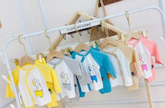 [🆕🇻🇳] May’s House – Cửa hàng quần áo sơ sinh & trẻ em 🧑‍🧒❤️️👶⭐️  Sale nhanh 39k/bộ
Em còn sót kho mẫu này size 03m 3-6kg
Còn ít hồng vàng chủ yếu xanh xám ạ. Em bốc màu ngẫu nhiên mom nhé.
, shares-0✔️ , likes-13❤️️ , date-2024-06-05 19:56:31🇻🇳🇻🇳🇻🇳📰🆕