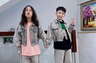 [🆕🇻🇳]  MỢ CHẢNH KIDS – LUXURY FASHION FOR KIDS 🧑‍🧒❤️️👶⭐️  feedback   Nhưng mà quần áo gì mặc mãi chỉ thấy ngắn chứ không thấy lỗi thời zị   Đồ Mợ hân hạnh tài trợ từ  a>>z . từ trong ra ngoài  Cảm ơn các bạ , shares-0✔️ , likes-3❤️️ , date-2024-06-07 01:00:38🇻🇳🇻🇳🇻🇳📰🆕