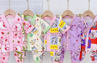 [🆕🇻🇳] Min’s – Baby & Kid shop – Bán và nhận oder các mặt hàng quần áo, phụ kiện trẻ em trên TAOBAO 🧑‍🧒❤️️👶⭐️ EM VỀ LẠI MẪU SIÊU HOT ĐÂY Ạ
Pizama cho bé gái ạ. Chất này nằm điều hoà ko sợ quá mỏng đâu ạ
Chất thun lạnh mimkymom loại 2 dày dặn. Hoạ tiết bao giặc má , shares-0✔️ , likes-4❤️️ , date-2024-06-09 14:43:45🇻🇳🇻🇳🇻🇳📰🆕