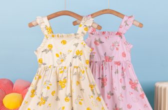 [🆕🇻🇳] Tí Hon là thương hiệu thời trang trẻ em cao cấp 😎❤️️⭐️ 𝐁𝐄𝐒𝐓 𝐈𝐓𝐄𝐌 𝐅𝐎𝐑 𝐇𝐎𝐓 𝐒𝐔𝐌𝐌𝐄𝐑
Dưới cái nắng của mùa hè, các bé thường thích mặc những chiếc váy hai dây mát mẻ. Váy không chỉ thoáng mát mà còn rất dễ thương và , shares-0✔️ , likes-8❤️️ , date-2024-06-12 01:00:12🇻🇳🇻🇳🇻🇳📰🆕