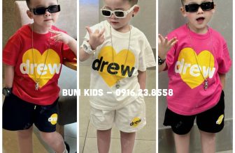 [🆕🇻🇳] Bum Kids – Cửa hàng quần áo cho bé 🧑‍🧒❤️️👶⭐️  Set bộ Drew Heart với bảng màu siêu siêu đẹp cập bếnnnnn      Phải ghim lên ngay ah , màu nào cũng xinh như này mẹ đau ví quá mà     • size 100-150 ( 13kg , shares-0✔️ , likes-0❤️️ , date-2024-06-15 21:21:28🇻🇳🇻🇳🇻🇳📰🆕