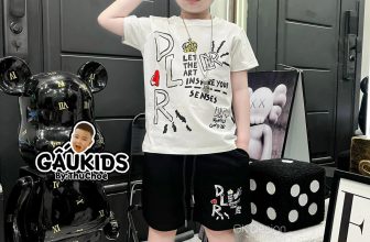 [🆕🇻🇳]  Gấu Kids Shop – Cửa hàng quần áo 🧑‍🧒❤️️👶⭐️ 𝗕𝗼𝘆 𝗽𝗵ố 𝘁𝗿ố𝗻 𝗯ố để 𝗶𝘂 𝗲 1 chiếc S.ettt cực kì chơiiiii
Chuẩn bé m.ẫu bên Sốp e + Ảnh sàn tay e chụp nha. Cứ phải gọi là Nét Nèn Nẹt Full sz 10-70kggg (có  , shares-1✔️ , likes-5❤️️ , date-2024-06-19 15:50:00🇻🇳🇻🇳🇻🇳📰🆕