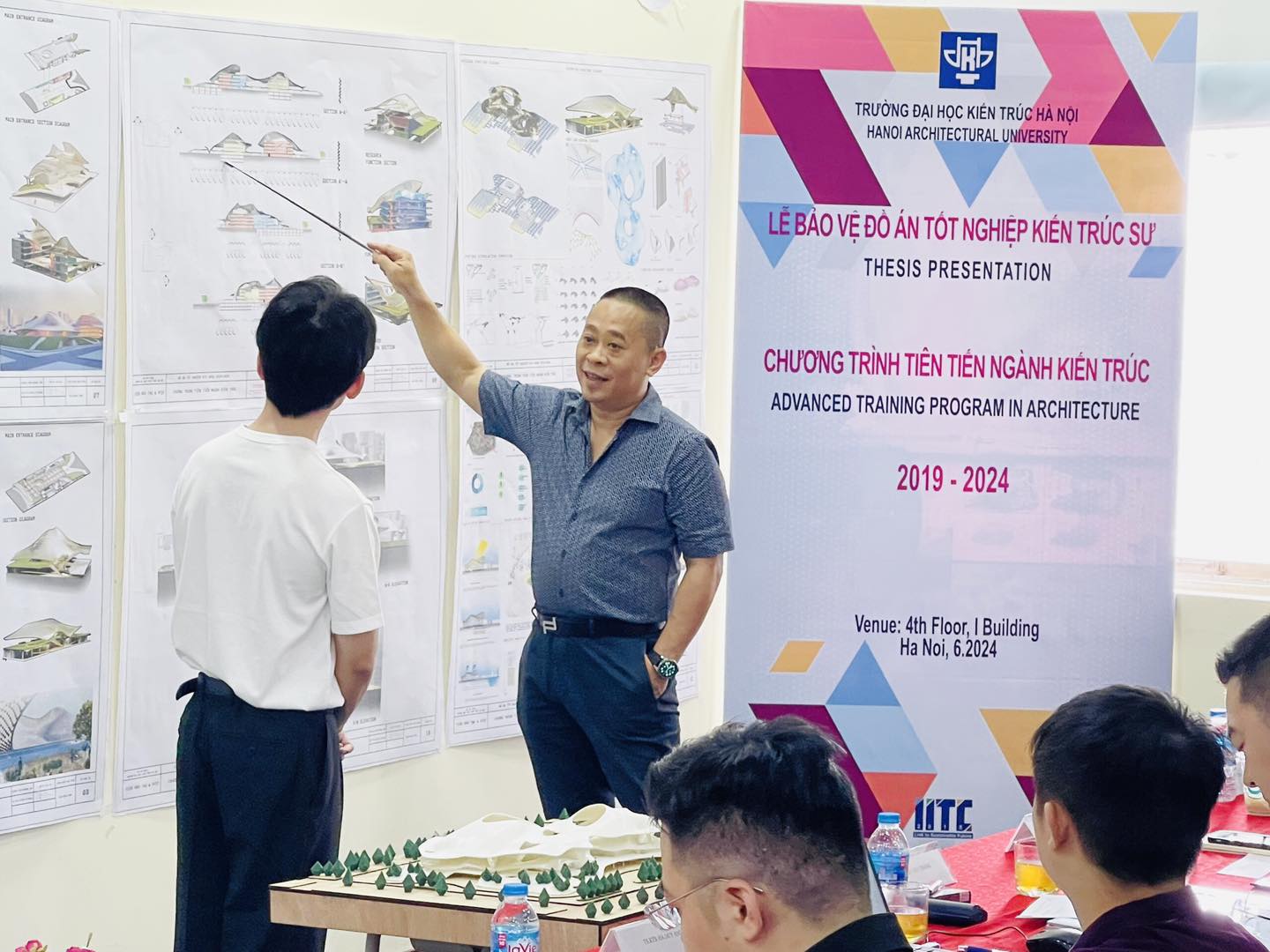 [🆕🇻🇳] Trường Đại học Kiến trúc Hà Nội-HAU ♥️️ Top1Index 📚  AD “THẢ NHẸ” NHỮNG TẤM HÌNH KHÔNG KHÍ 02 BUỔI BẢO VỆ ĐỒ ÁN TỐT NGHIỆP (20-21/6) CỦA CÁC BẠN KTT (Chương trình tiên tiến ngành Kiến trúc) #TrườngĐHKiếnTrúcH , shares-7✔️ , likes-185❤️️ , date-2024-06-22 16:49:02🇻🇳🇻🇳🇻🇳📰🆕