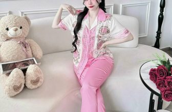 [🆕🇻🇳] Xưởng Sỉ Đồ Bộ Xinh – Nyn – Xưởng may trực tiếp sản xuất thời trang nữ 👕 Top1Fashion 👗  Cần đồ đẹp z.áaaa iu thì nghĩ đến Nyn ngay nha nàng ơi  Chất lụa tơ tằm cao cấp siêu mềm mượt, thoáng mát, êm da
Fom dáng chuẩn, đường may cẩn thận, chắc c , shares-0✔️ , likes-2❤️️ , date-2024-06-28 02:11:43🇻🇳🇻🇳🇻🇳📰🆕