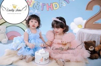 [🆕🇻🇳] Emily Jane – Váy đầm công chúa thiết kế cho bé 🧑‍🧒❤️️👶⭐️ Gọi em là mặt trời
Vì em luôn sưởi ấm trái tim mẹ
4-33kg, ba mẹ cần size lơn hơn inbox #EmilyJane tư vấn nhé.
#Vaydamcongchuanegai
#Vaydamthietkecaocap
#V , shares-0✔️ , likes-3❤️️ , date-2024-07-02 18:58:51🇻🇳🇻🇳🇻🇳📰🆕