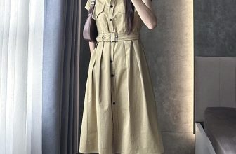 [🆕🇻🇳] SHEMODA  👕 Top1Fashion 👗  𝐇𝐎𝐍𝐄𝐘 𝐊𝐀𝐊𝐈 𝐃𝐑𝐄𝐒𝐒 –
Mix&match với váy kaki nhà SHE
Dáng váy liền thân xoè chữ A kèm belt hiện đại. Chất liệu Kaki mềm nhưng vẫn đứng form. Thiết kế c , shares-1✔️ , likes-10❤️️ , date-2024-07-01 14:14:13🇻🇳🇻🇳🇻🇳📰🆕