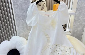 [🆕🇻🇳] Tuni.Studio – Đầm Suông Tuni Boutique 👕 Top1Fashion 👗  E về 1 mã cực đỉnh khách ơiii  Chọn lọc mãi dc quả em váy đỉnh của chóp lun ạ , riêng em này mặc đi chơii đi tiệc, du lịch sống ảo thì đẹp nhức nécc lun, m , shares-4✔️ , likes-145❤️️ , date-2024-07-05 04:59:45🇻🇳🇻🇳🇻🇳📰🆕