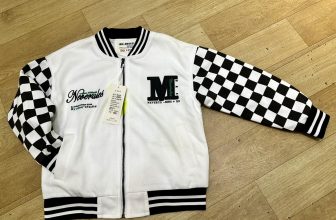 [🆕🇻🇳] Happybaby quần áo trẻ em độc, lạ – 𝐂𝐇𝐔𝐘𝐄̂𝐍 𝐐𝐀𝐓𝐄 𝐐𝐔𝐀̉𝐍𝐆 𝐂𝐇𝐀̂𝐔 𝐂𝐀𝐎 𝐂𝐀̂́𝐏 🧑‍🧒❤️️👶⭐️ Khoác bomber caro
Size 150 ( từ 38-40kg ) Sale#290k      (@giá gốc 350k )
, shares-0✔️ , likes-3❤️️ , date-2024-07-03 23:45:39🇻🇳🇻🇳🇻🇳📰🆕