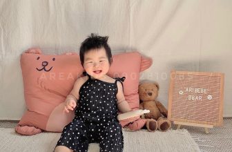 [🆕🇻🇳]  AreaKids – Chuyên hàng nội địa Hàn dành cho Mẹ và Bé 🧑‍🧒❤️️👶⭐️  MẸ TÌM KIẾM CHO EM BÉ 1 CHIẾC GỐI TO MÁT THÌ QUẸO VÀO EM NHENNNN –  1 chiếc gối đáng đồng xèng bát gạo mẹ ơiiiii – đẹp từ chất lượng tới kiểu dáng luôn ạa , shares-0✔️ , likes-3❤️️ , date-2024-07-02 13:08:14🇻🇳🇻🇳🇻🇳📰🆕