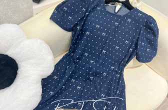 [🆕🇻🇳] Tuni.Studio – Đầm Suông Tuni Boutique 👕 Top1Fashion 👗   Bao nhiêu sự đẹp đẽ đều tụ họp nơi đây
Chuẩn bị hành trang đi du lịch chưa bao giờ là khó với em.Lưu nhẹ về máy đợi ngày lên đương thi ới em có liền ạ
, shares-2✔️ , likes-5❤️️ , date-2024-07-04 05:04:56🇻🇳🇻🇳🇻🇳📰🆕