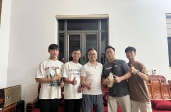 [🆕🇻🇳] Thầy Đỗ Văn Đức – Ôn luyện 10, 11, 12 môn Toán 📚 Top1Learn 📕 Những anh sinh viên và cựu sinh viên Học Viện An Ninh chụp ảnh cùng thầy Đức ở nhà
Các anh này đều là học sinh cũ thầy ĐVĐ, và đã xuất sắc đậu vào Học Việ , shares-2✔️ , likes-930❤️️ , date-2024-07-05 03:05:18🇻🇳🇻🇳🇻🇳📰🆕