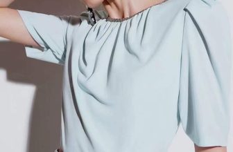 [🆕🇻🇳]  Măng Kids chuyên các mặt hàng xuất dư, xuất xịn 😎❤️️⭐️ One em đầm Sang trọng, quý phái
Đầm ngắn tay cổ tròn đính đá Moisanite lấp lánh
Thiết kế xẻ vai thanh lịch với gam màu xanh nhạt dịu mát
Kiểu dáng ôm vừa  , shares-0✔️ , likes-0❤️️ , date-2024-07-05 22:15:06🇻🇳🇻🇳🇻🇳📰🆕