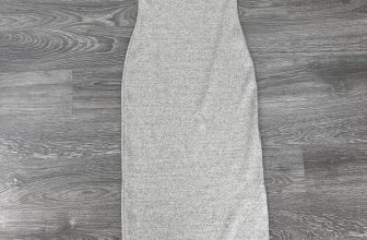 [🆕🇻🇳] ViS Store 👕 Top1Fashion 👗  D4R4 MIDI DRESS  //
Đầm midi dài 120-122cm theo size. Form trẻ trung tôn dáng. Chất thun len gân cotton mềm mại, mịn đẹp và mát
☞SP00086375
FREESHIP ĐƠN , shares-0✔️ , likes-12❤️️ , date-2024-07-05 18:58:58🇻🇳🇻🇳🇻🇳📰🆕