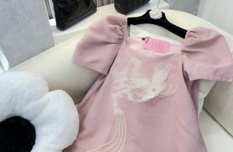 [🆕🇻🇳] Tuni.Studio – Đầm Suông Tuni Boutique 👕 Top1Fashion 👗   Ôi mê lyy lunn  váy lên dáng sangg xỉu lun, màu iu cực kì, vào hè cứ diện cho e mấy em này đẹp từ nhà ra đường lunn ạ————————
𝒃𝒚 𝑻𝒖𝒏𝒊.𝑺𝒕 , shares-0✔️ , likes-15❤️️ , date-2024-07-05 04:57:23🇻🇳🇻🇳🇻🇳📰🆕