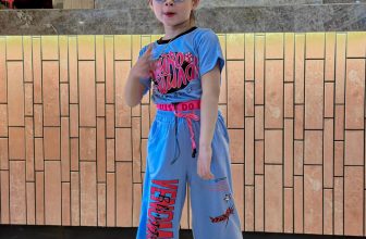 [🆕🇻🇳] Váy Tutu – Chuyên thời trang trẻ em 🧑‍🧒❤️️👶⭐️    Set đồ trendy mùa hè dành cho các bé đầy cá tính .
Set áo croptop thể thao rút dây bụng phối với quần thể thao ống rộng lưng phối chun và rút dây ống , shares-0✔️ , likes-4❤️️ , date-2024-07-09 04:02:03🇻🇳🇻🇳🇻🇳📰🆕