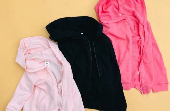 [🆕🇻🇳]  Khánh Nhung Shop – Hàng Hiệu VNXK cao cấp 🧑‍🧒❤️️👶⭐️ [6kg-48kg] Áo Khoác Bé Gái Cārtēr
* Giá Web: $11.20 = 258.000VNĐ
* Bên trong là thun da cá mịn, mướt tay. Bé khoác đi nắng hoặc trời hơi se lạnh đều được , shares-0✔️ , likes-0❤️️ , date-2024-07-08 18:45:25🇻🇳🇻🇳🇻🇳📰🆕