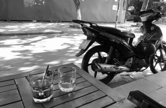 [☕️🇻🇳] Tungbook Coffee Hà Nội 🥤 Top1Coffee ☕️ Ta tìm gì trong một tách cà phê: một chút tỉnh táo, một chút lãng du nghênh ngang ngồi lại bất động giữa phố thị cứ vồn vã trôi  , shares-0✔️ , likes-10❤️️ , date-2018-11-01 14:10:17🇻🇳🇻🇳🇻🇳📰🆕