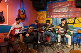 [☕️🇻🇳] Acoustic Cafe 236 Hàng Bông 🥤 Top1Coffee ☕️ Tất cả đã sẵn sàng cho buổi tối thứ 7 sau những ngày off20h30 Acoustic 236 Hàng Bông chào đón mọi người ạ—————– , shares-1✔️ , likes-25❤️️ , date-2024-07-26 23:28:38🇻🇳🇻🇳🇻🇳📰🆕