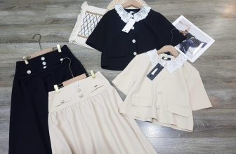 [🆕🇻🇳] Hạnh boutique – Hàng Xách Tay và VNXK 👕 Top1Fashion 👗   Siêu phẩm luôn chị em ạ, vừa đẹp vừa lịch sự, sang trọng . Chất vải dư mềm mượt , cực sang thoáng mát đặt biệt ko lo nhăn nhàu  Áo thiết kế cổ ren điệu đà , shares-0✔️ , likes-3❤️️ , date-2024-07-31 02:05:00🇻🇳🇻🇳🇻🇳📰🆕