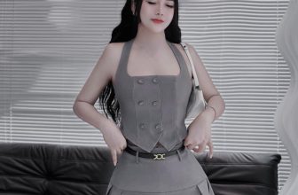 [🆕🇻🇳] Thương Bùi Shop – Chuyên buôn bán , sỉ lẻ quần áo nữ quảng châu 👕 Top1Fashion 👗  Set hott chất quá  2 màu đen , xám
Áo yếm mix chân xoè xinh lắm
Cv lót quần đầy đủ . Kèm cả đai nha ce
Sz Sml, shares-0✔️ , likes-30❤️️ , date-2024-08-04 01:00:32🇻🇳🇻🇳🇻🇳📰🆕