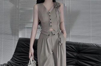 [🆕🇻🇳] Thương Bùi Shop – Chuyên buôn bán , sỉ lẻ quần áo nữ quảng châu 👕 Top1Fashion 👗  Set áo gile khuyu hoa cuộn quần xuông cạp bẻ hottt híttt
Chuyến này e về toàn mã hottt
Đăng chiếc ảnh nổ nhẹ 100 set hot, shares-0✔️ , likes-85❤️️ , date-2024-08-04 00:00:07🇻🇳🇻🇳🇻🇳📰🆕