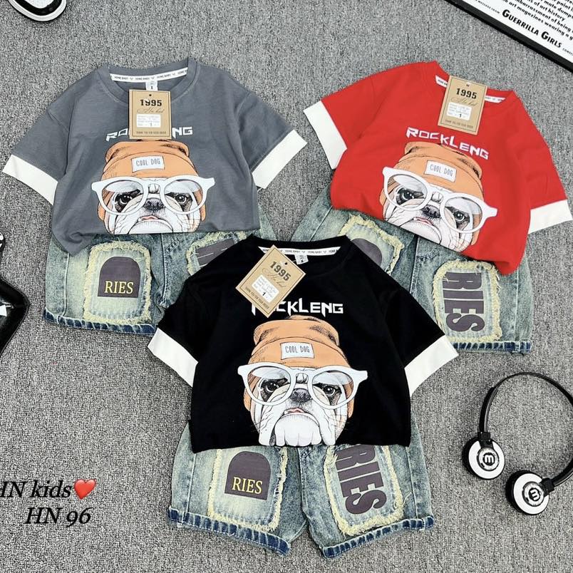 Bộ cún ngầu quần short jean siêu mềm đẹp ạ
155k em còn lẻ sz tặng nốt #79k
-Đen
1(9-10kg)
-Xám
1(9-10kg)
2(11-12kg)
-Đỏ
1(9-10kg)
2(11-12kg)