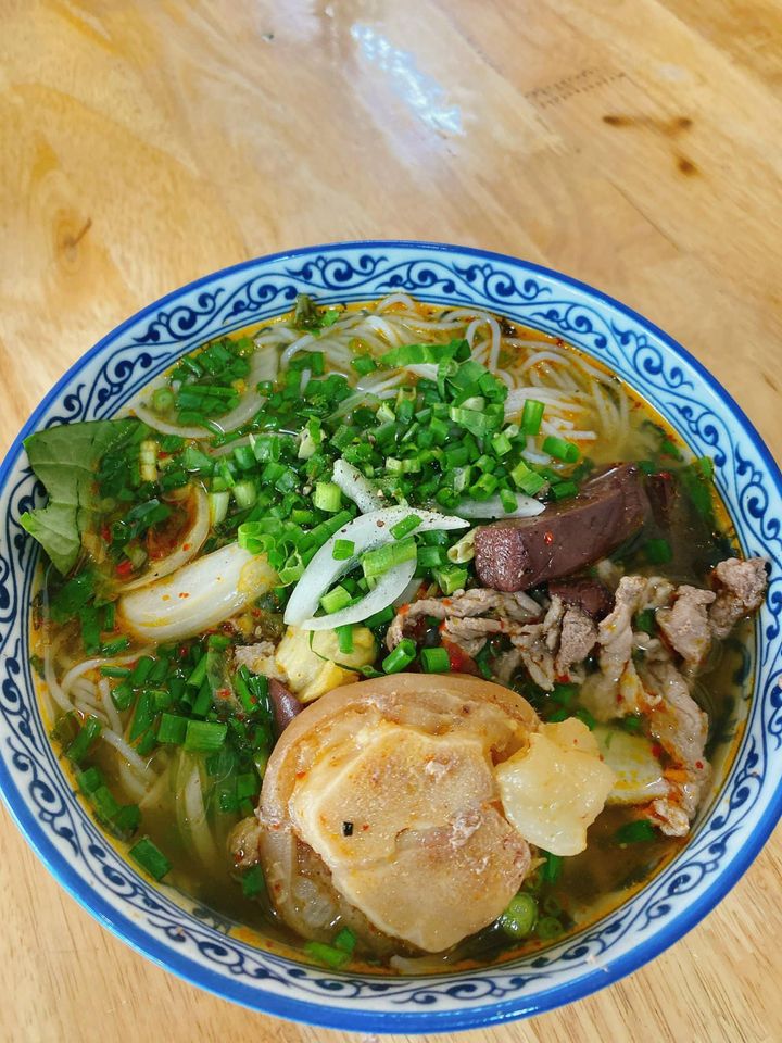 [🍜🇻🇳] CÀ MÈN – Đặc sản quê hương Quảng Trị 🍔Top1Food 🍜 – 🔥 Chỉ 60k, có ngay 1 tô bún chất lượng 🔥Đúng 7 giờ sáng mai, Mèn có bún …