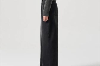 [🆕🇻🇳] LEMAO – VietNam factory outlet 👕 Top1Fashion 👗  Jeans đen xuông chắc ai đó sẽ cần • e báo full nha các chị ơiii
, shares-0✔️ , likes-5❤️️ , date-2024-08-08 19:55:55🇻🇳🇻🇳🇻🇳📰🆕