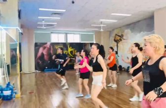 [🆕🇻🇳] FunFit Fitness & Yoga Center 🧘 Top1Yoga 🤸🏻‍♀️  𝗟𝗼̛́𝗽 𝗭𝘂𝗺𝗯𝗮 𝗹𝘂́𝗰 𝗻𝗮̀𝗼 𝗰𝘂̃𝗻𝗴 “𝗛𝗢𝗧” 𝘃𝗶̀ 𝗰𝗵𝗶̣ 𝗲𝗺 𝗾𝘂𝗮́ “𝗖𝗛𝗔́𝗬”
“𝗭𝘂𝗺𝗯𝗮” từ lâu đã không còn quá xa lạ đối với tất cả mọi người, tất cả mọi lứa tuổi. Một trong  , shares-0✔️ , likes-15❤️️ , date-2024-08-07 16:30:07🇻🇳🇻🇳🇻🇳📰🆕