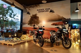 [🆕🇻🇳] Triumph Vietnam – Nhà phân phối các dòng xe Triumph Motorcycles tại Việt Nam 🚗 Top1Go 🏍️  Các mẫu xe Tiger 1200 thế hệ mới 2025 đã chính thức có mặt tại sự kiện Saigon Biker Fest.Bên cạnh nhiều cải tiến về hiệu năng, thế hệ Tiger 1200 mới còn , shares-0✔️ , likes-16❤️️ , date-2024-08-09 17:09:49🇻🇳🇻🇳🇻🇳📰🆕